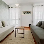 Spacious Central Apartment