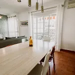 Spacious Central Apartment